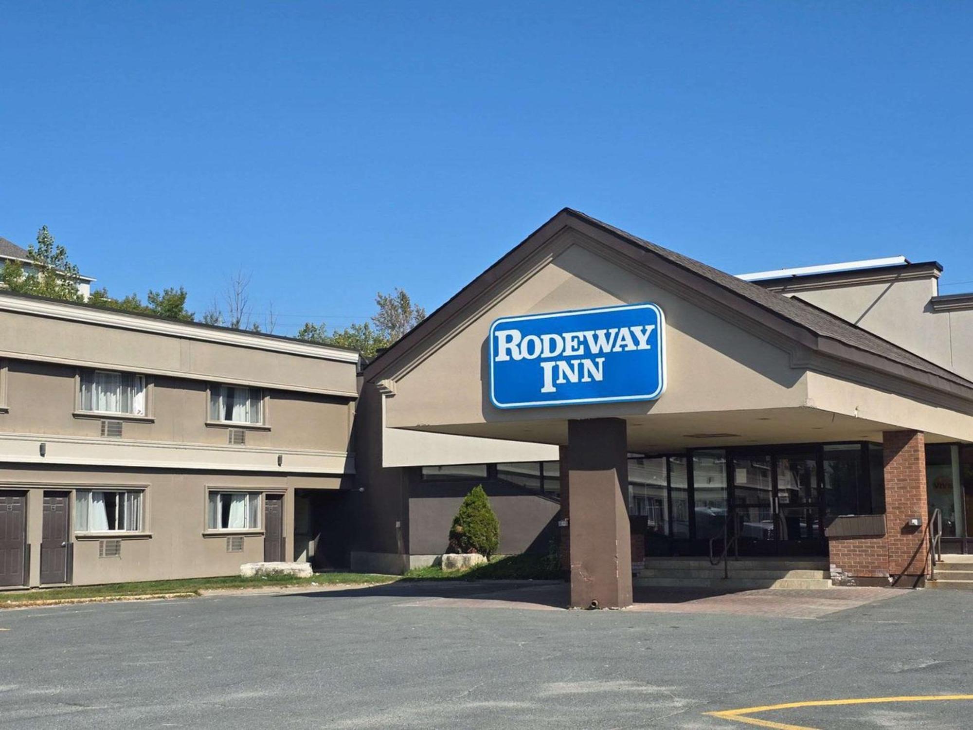 Rodeway Inn Sudbury Bagian luar foto