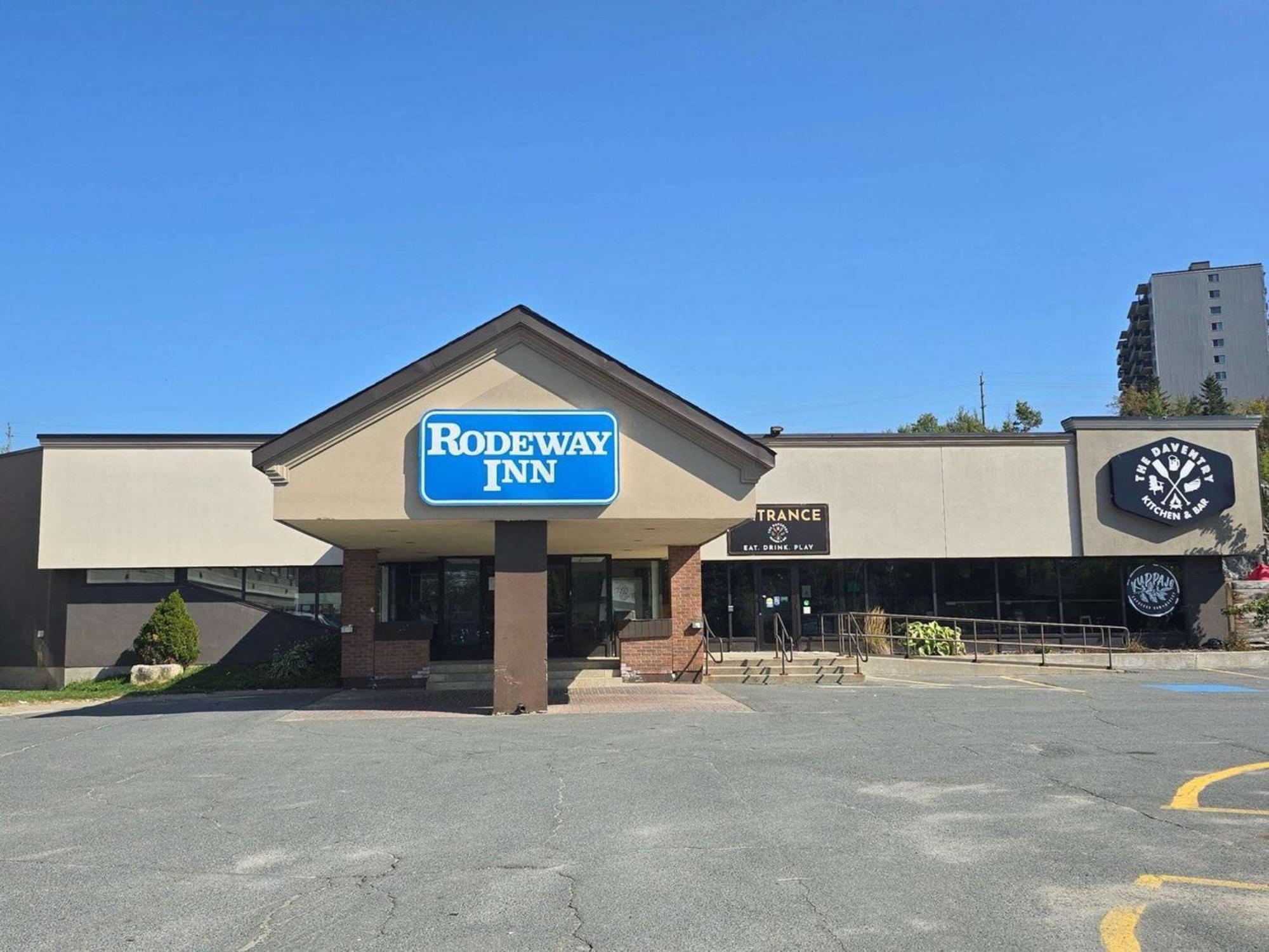 Rodeway Inn Sudbury Bagian luar foto